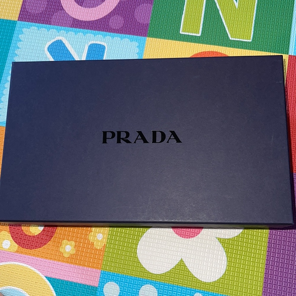 Prada empty box